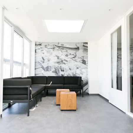 Modern With Conservatory 700 M From The 's-Gravenzande